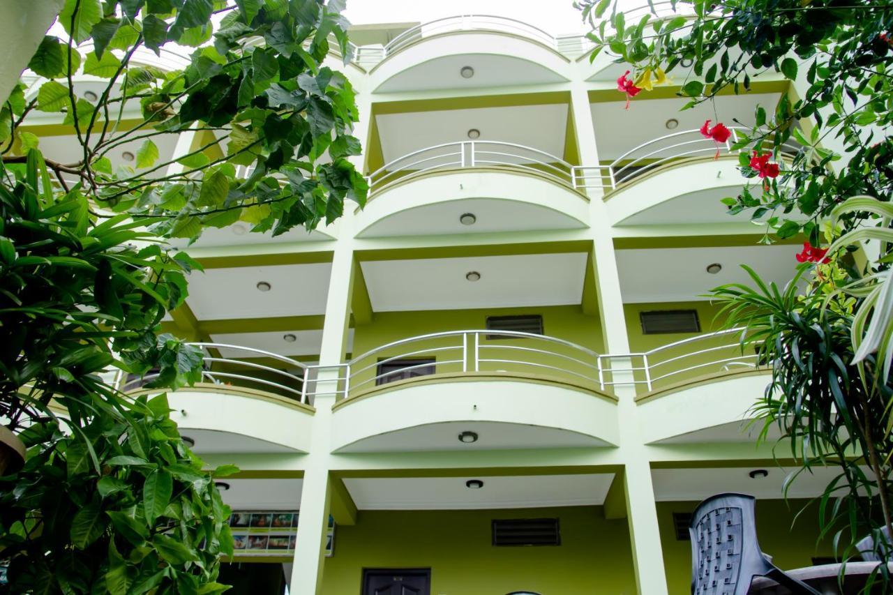 Lumbini Guest House エクステリア 写真